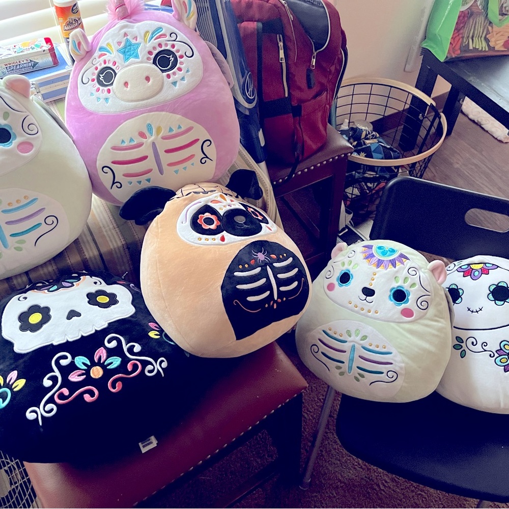 Sugar skull Squishmallows